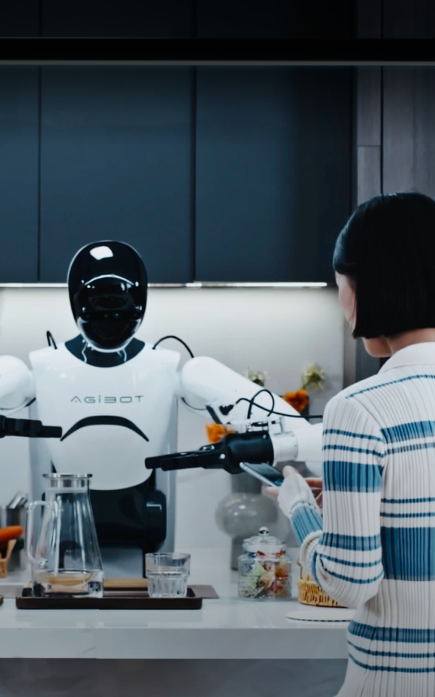 行业首款！jcjc5500公海发布具身智能一站式开发平台Genie Studio